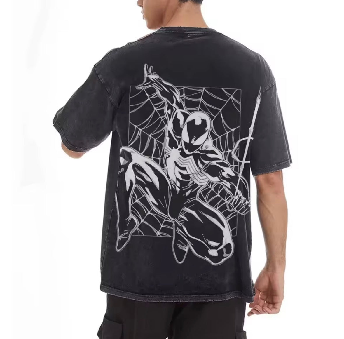 Noir Slinger Graphic T-shirt - Cotton Oversized Tee – SpideyThreads